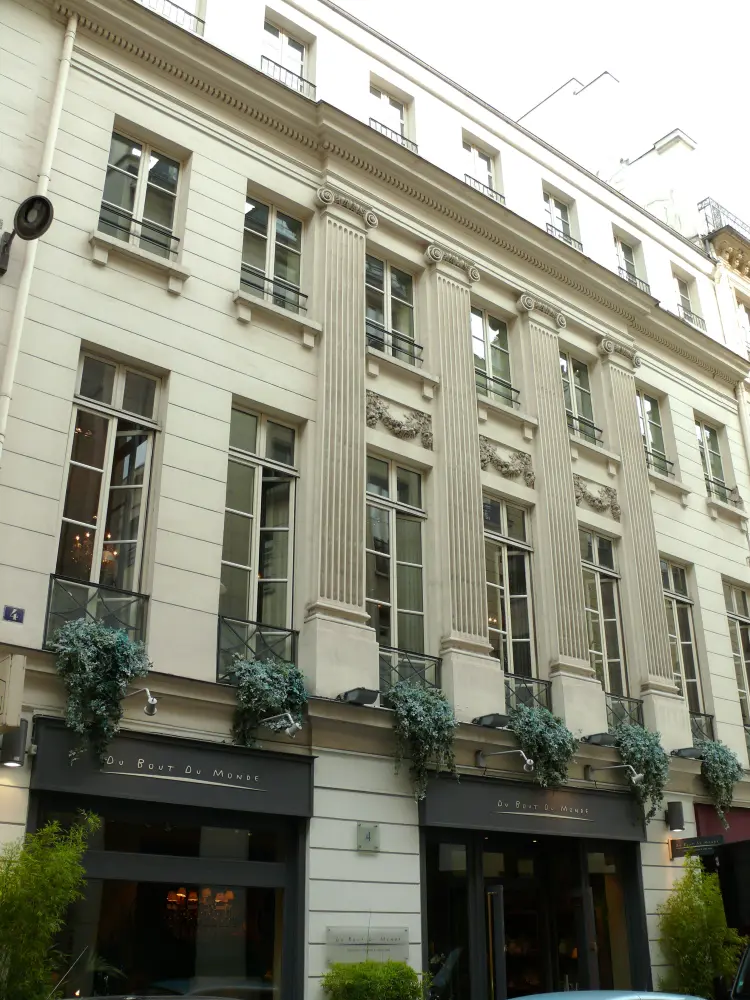Foto de Edificio - Sous licence Creative Commons (https://creativecommons.org/licenses/by-sa/4.0/deed.fr) - Par MOSSOT - © Creative Commons (https://creativecommons.org/licenses/by-sa/4.0/deed.fr)