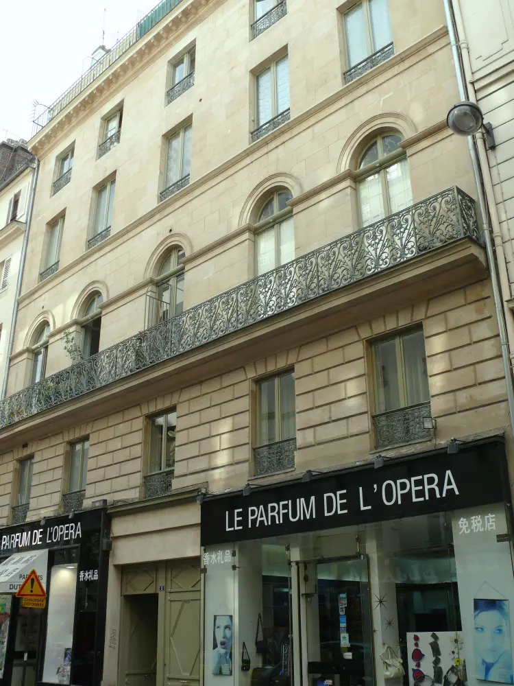 Foto de Edificio - Sous licence Creative Commons (https://creativecommons.org/licenses/by-sa/4.0/deed.fr) - Par MOSSOT - © Creative Commons (https://creativecommons.org/licenses/by-sa/4.0/deed.fr)