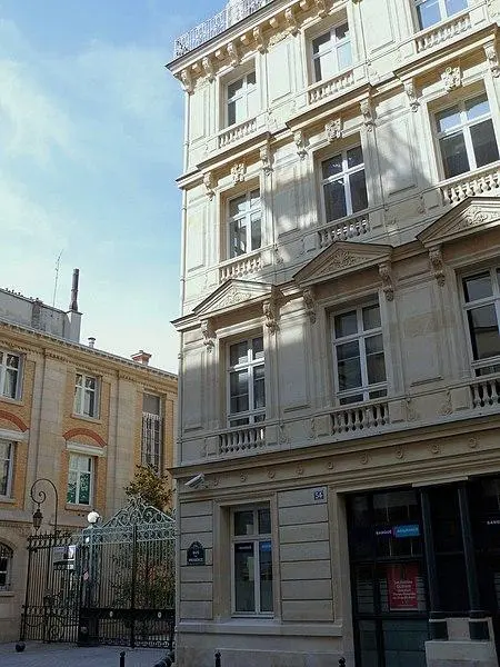 Foto von Gebäude - MOSSOT - © Creative Commons (https://creativecommons.org/licenses/by-sa/4.0/deed.fr)