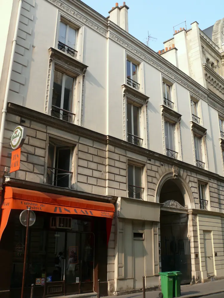 Foto de Edificio - Sous licence Creative Commons (https://creativecommons.org/licenses/by-sa/4.0/deed.fr) - Par MOSSOT - © Creative Commons (https://creativecommons.org/licenses/by-sa/4.0/deed.fr)