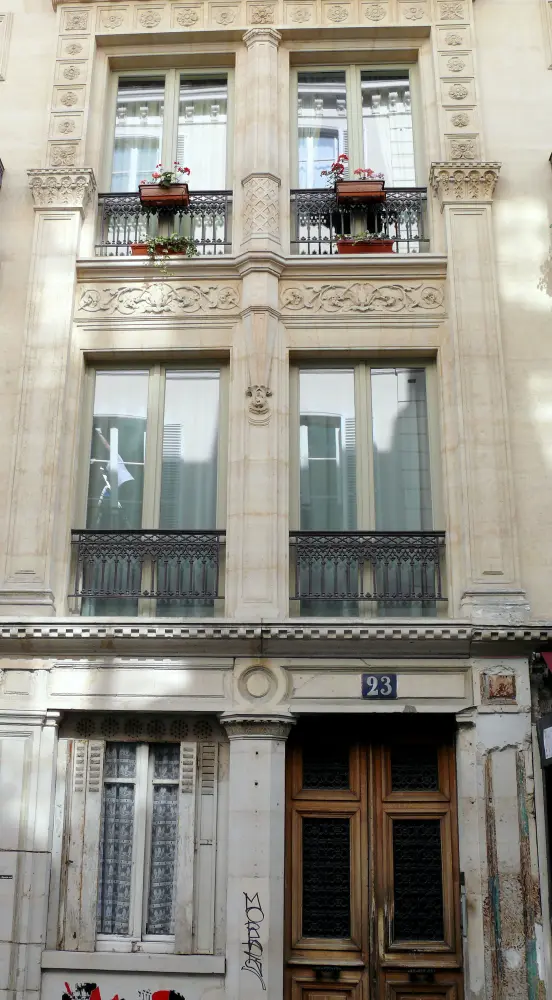 Foto di Edificio - Sous licence Creative Commons (https://creativecommons.org/licenses/by-sa/4.0/deed.fr) - Par MOSSOT - © Creative Commons (https://creativecommons.org/licenses/by-sa/4.0/deed.fr)