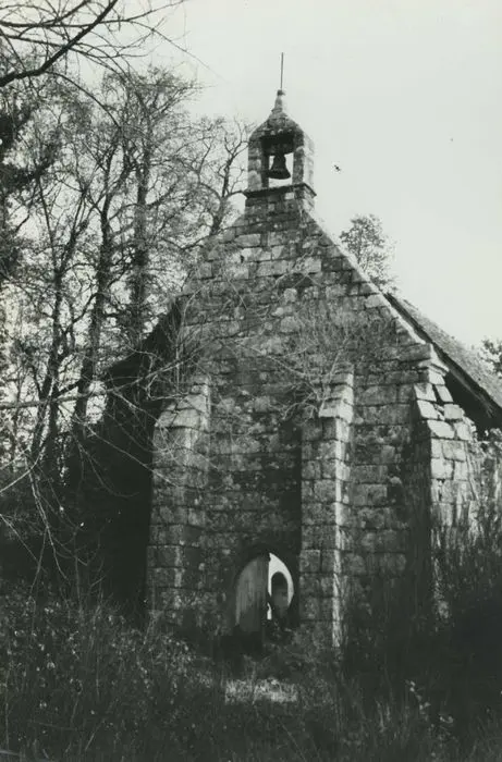Picture of Ruins of the old chapel of the Trinity - POP Plateforme Ouverte du Patrimoine / Base Mérimée - © Ministère de la Culture (France), Médiathèque du patrimoine et de la photographie, tous droits réservés