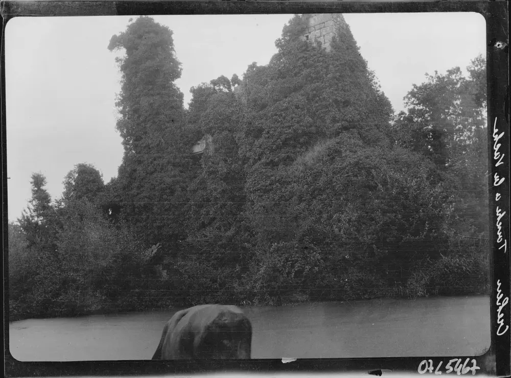 Picture of Remains of the castle of the jack - POP Plateforme Ouverte du Patrimoine / Base Mérimée - © Ministère de la Culture (France), Médiathèque du patrimoine et de la photographie, diffusion RMN-GP