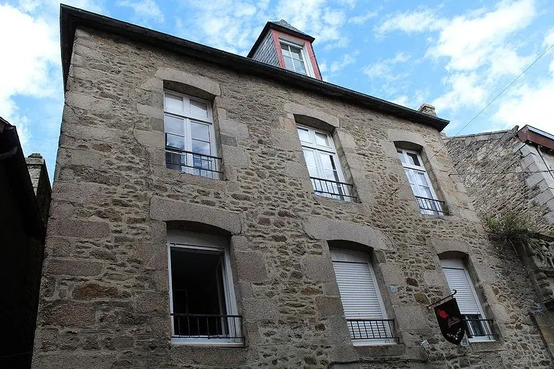 Picture of Home - Whiteredge - © Creative Commons (https://creativecommons.org/licenses/by-sa/4.0/deed.fr)