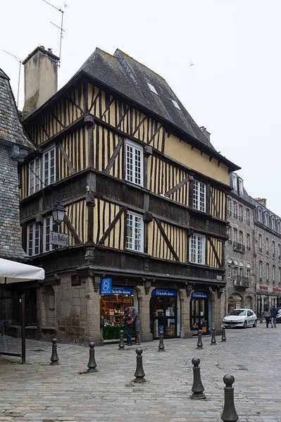 Picture of Home - Édouard Hue (User:EdouardHue) - © Creative Commons (https://creativecommons.org/licenses/by-sa/4.0/deed.fr)