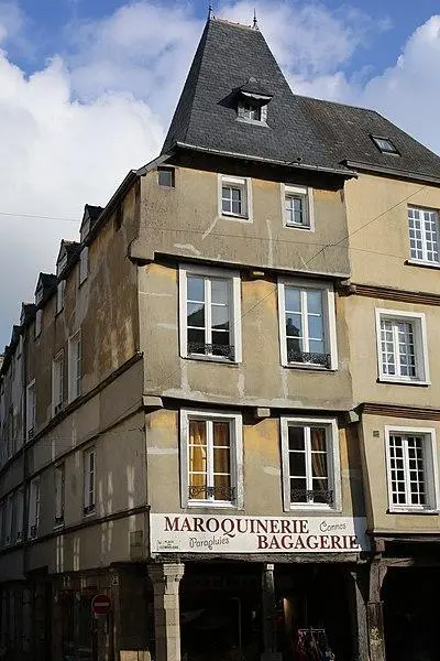 Picture of Home - Pymouss - © Creative Commons (https://creativecommons.org/licenses/by-sa/4.0/deed.fr)