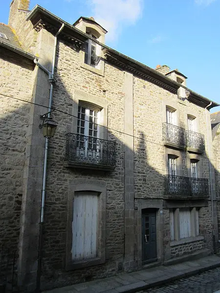 Picture of Home - Xfigpower - © Creative Commons (https://creativecommons.org/licenses/by-sa/4.0/deed.fr)