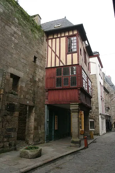 Picture of Home - VIGNERON - © Creative Commons (https://creativecommons.org/licenses/by-sa/4.0/deed.fr)