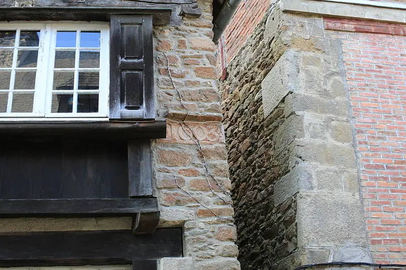 Picture of Home - Pymouss - © Creative Commons (https://creativecommons.org/licenses/by-sa/4.0/deed.fr)