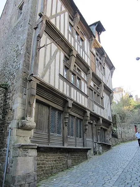 Foto di Casa - Xfigpower - © Creative Commons (https://creativecommons.org/licenses/by-sa/4.0/deed.fr)