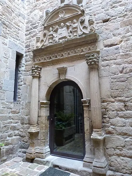 Foto di Casa - Thérèse Gaigé - © Creative Commons (https://creativecommons.org/licenses/by-sa/4.0/deed.fr)