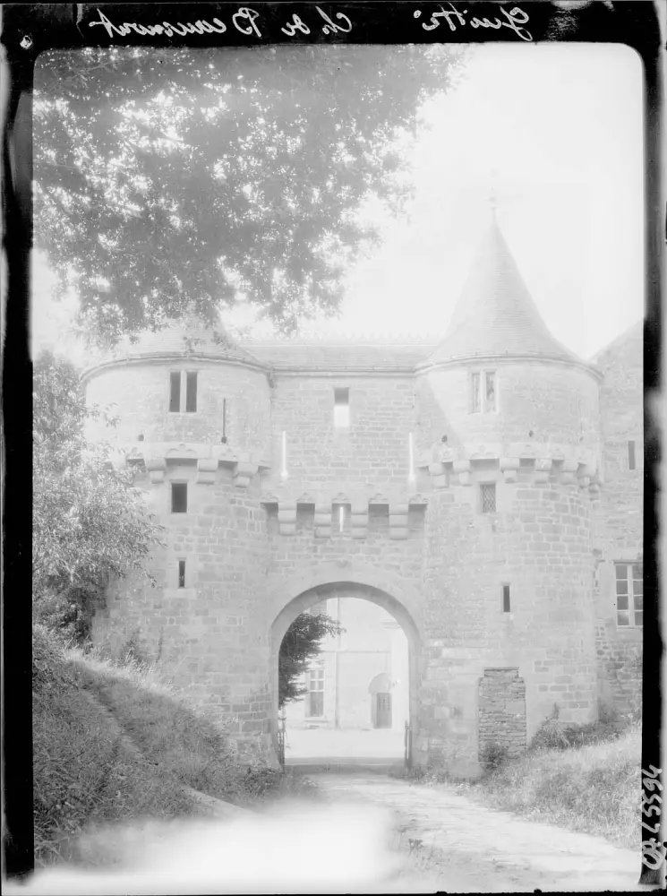 Foto di Castello di Beaumont - POP Plateforme Ouverte du Patrimoine / Base Mérimée - © Ministère de la Culture (France), Médiathèque du patrimoine et de la photographie, diffusion RMN-GP