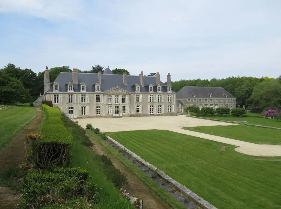 Picture of Catuelan castle - POP Plateforme Ouverte du Patrimoine / Base Mérimée - ® Ministère de la Culture (France), Direction Régionale des Affaires Culturelles de Bretagne, tous droits réservés