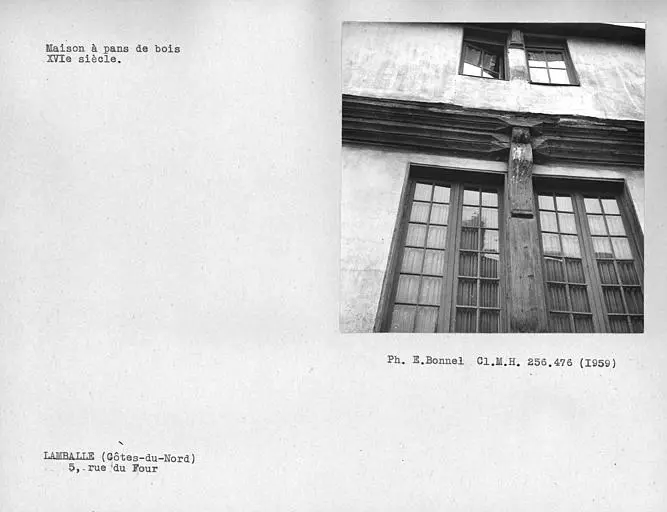 Foto di Due case - POP Plateforme Ouverte du Patrimoine / Base Mérimée - © Ministère de la Culture (France), Médiathèque du patrimoine et de la photographie, Centre de recherches sur les Monuments historiques (CRMH), diffusion GrandPalaisRmn Photo