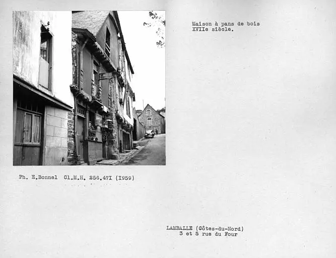 Foto di Due case - POP Plateforme Ouverte du Patrimoine / Base Mérimée - © Ministère de la Culture (France), Médiathèque du patrimoine et de la photographie, Centre de recherches sur les Monuments historiques (CRMH), diffusion GrandPalaisRmn Photo
