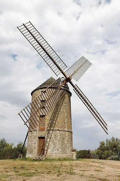 Photo de Moulin à vent de Saint-Lazare - Thesupermat - © Creative Commons (https://creativecommons.org/licenses/by-sa/4.0/deed.fr)