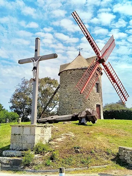 Picture of Windmill - Rundvald - © Creative Commons (https://creativecommons.org/licenses/by-sa/4.0/deed.fr)
