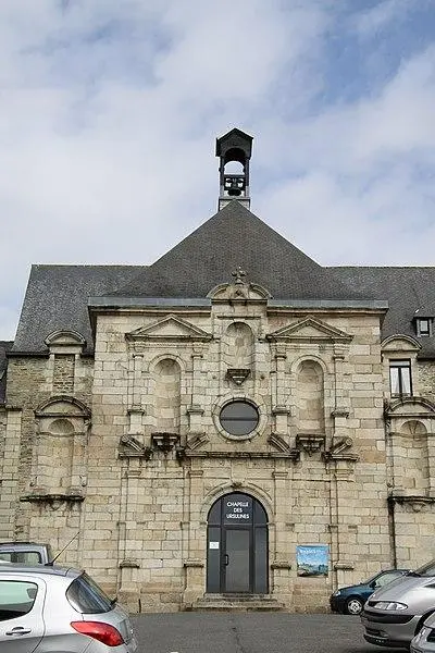 Picture of Former Ursuline Convent - MademoiselleRobot - © Creative Commons (https://creativecommons.org/licenses/by-sa/4.0/deed.fr)