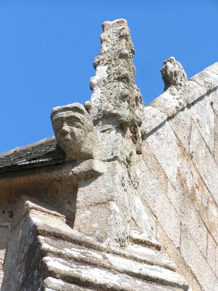 Picture of Saint-Roch chapel - Sous licence Creative Commons (https://creativecommons.org/licenses/by-sa/4.0/deed.fr) - Par Creasy - © Creative Commons (https://creativecommons.org/licenses/by-sa/4.0/deed.fr)