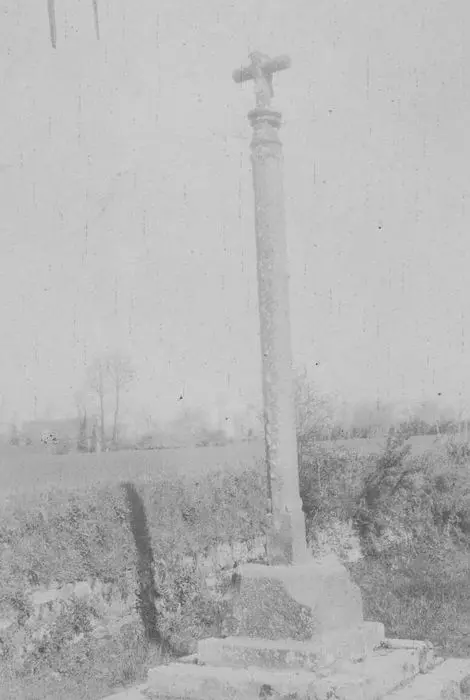 Picture of 17th century cross - POP Plateforme Ouverte du Patrimoine / Base Mérimée - © Ministère de la Culture (France), Médiathèque du patrimoine et de la photographie, tous droits réservés