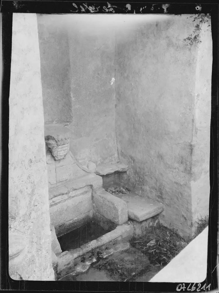 Picture of Fontaine des Cinq-Plaies - POP Plateforme Ouverte du Patrimoine / Base Mérimée - © Ministère de la Culture (France), Médiathèque du patrimoine et de la photographie, diffusion RMN-GP