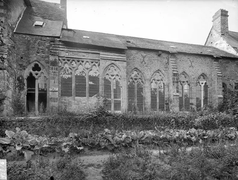 Picture of Ruins of the former Royal Priory of Saint-Magloire - POP Plateforme Ouverte du Patrimoine / Base Mérimée - © Ministère de la Culture (France), Médiathèque du patrimoine et de la photographie, diffusion RMN-GP