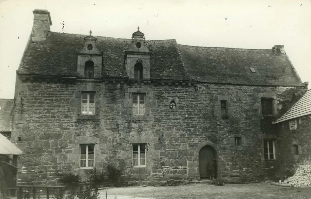 Foto di Maniero di Lanvic - POP Plateforme Ouverte du Patrimoine / Base Mérimée - © Ministère de la Culture (France), Médiathèque du patrimoine et de la photographie, tous droits réservés