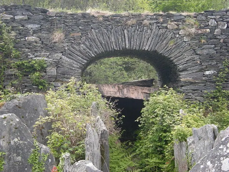 Foto de Alley cubierto de Correc Coët - Barbetorte - © Creative Commons (https://creativecommons.org/licenses/by-sa/4.0/deed.fr)