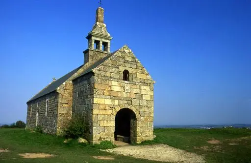 Picture of Saint-Hervé du Ménez-Bé chapel - Original téléversé par Ifernyen sur Wikipédia fran - © Creative Commons (https://creativecommons.org/licenses/by-sa/4.0/deed.fr)