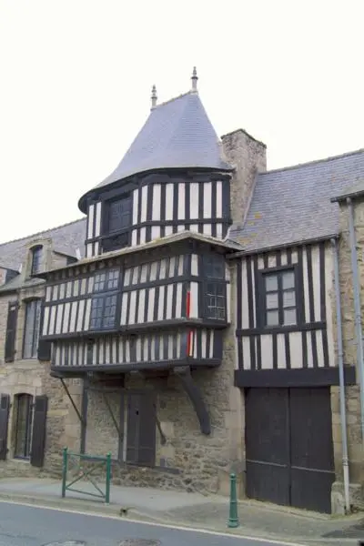 Picture of 16th century house - Dolly11 - © Creative Commons (https://creativecommons.org/licenses/by-sa/4.0/deed.fr)