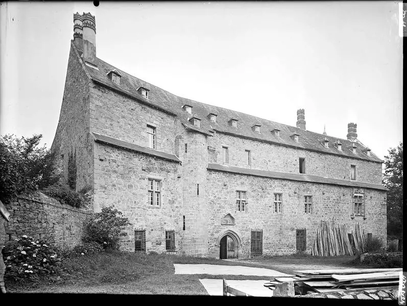 Picture of La Roche-Jagu castle and its outbuildings - POP Plateforme Ouverte du Patrimoine / Base Mérimée - © Ministère de la Culture (France), Médiathèque du patrimoine et de la photographie, diffusion RMN-GP