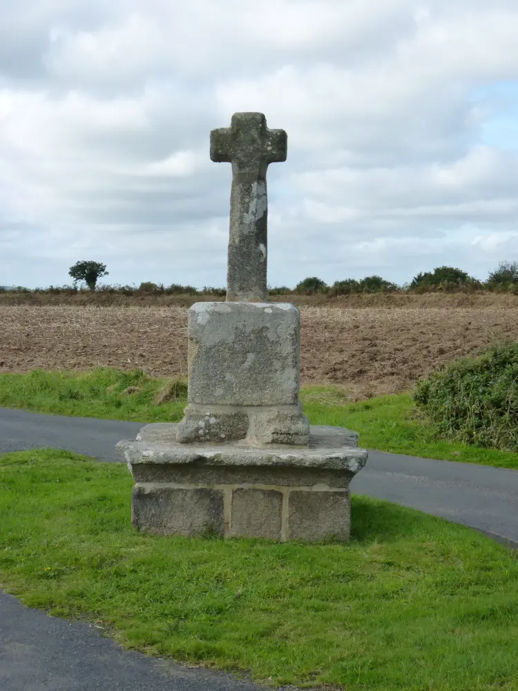 Picture of 17th century Chemin Cross - Sous licence Creative Commons (https://creativecommons.org/licenses/by-sa/4.0/deed.fr) - Par Crepi22 - © Creative Commons (https://creativecommons.org/licenses/by-sa/4.0/deed.fr)