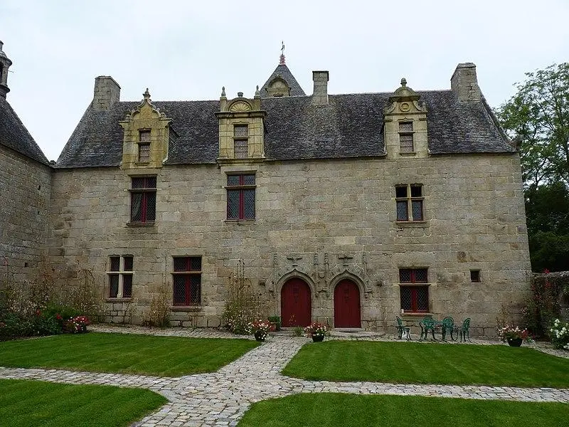 Picture of LesMoal Manor - Crepi22 - © Creative Commons (https://creativecommons.org/licenses/by-sa/4.0/deed.fr)