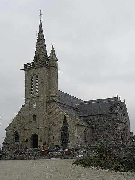 Picture of Saint-Pierre Church - GO69 - © Creative Commons (https://creativecommons.org/licenses/by-sa/4.0/deed.fr)