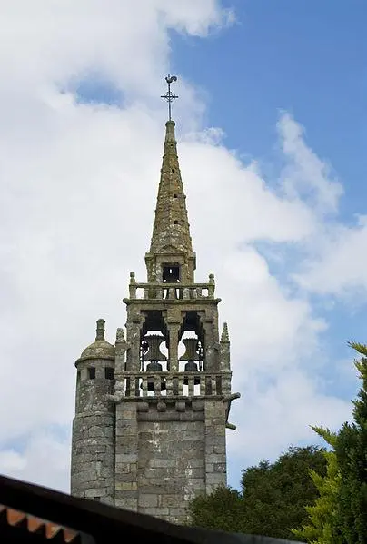 Picture of Saint-Pierre Church - Ad Vitam - © Creative Commons (https://creativecommons.org/licenses/by-sa/4.0/deed.fr)
