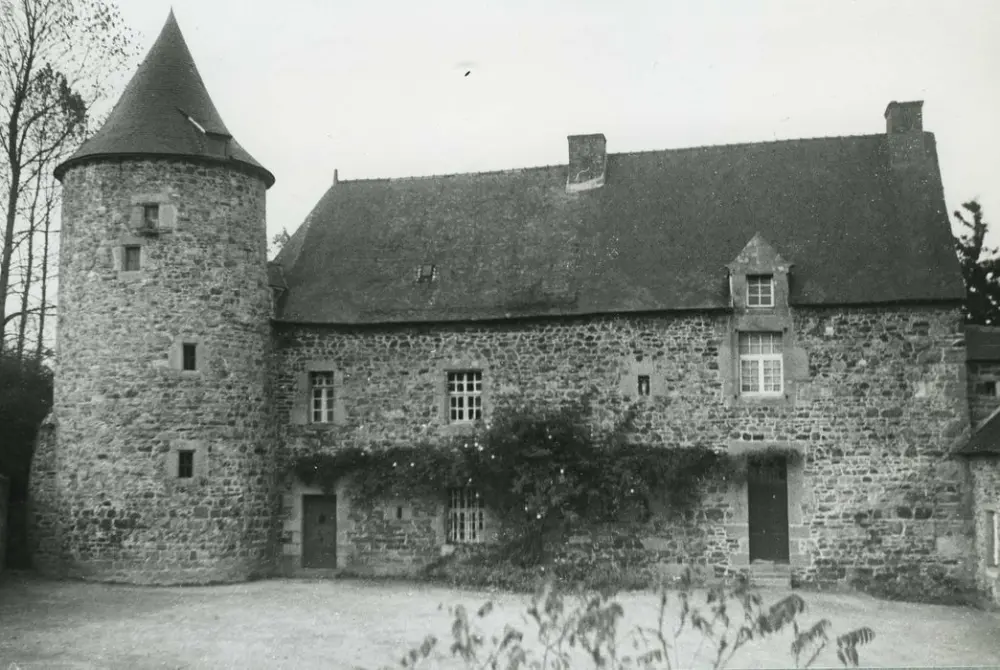 Foto di Chiostro - POP Plateforme Ouverte du Patrimoine / Base Mérimée - © Ministère de la Culture (France), Médiathèque du patrimoine et de la photographie, tous droits réservés