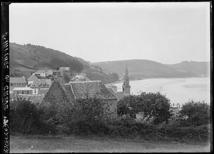 Picture of Saint-Michel Church - POP Plateforme Ouverte du Patrimoine / Base Mérimée - © Ministère de la Culture (France), Médiathèque du patrimoine et de la photographie, diffusion RMN-GP