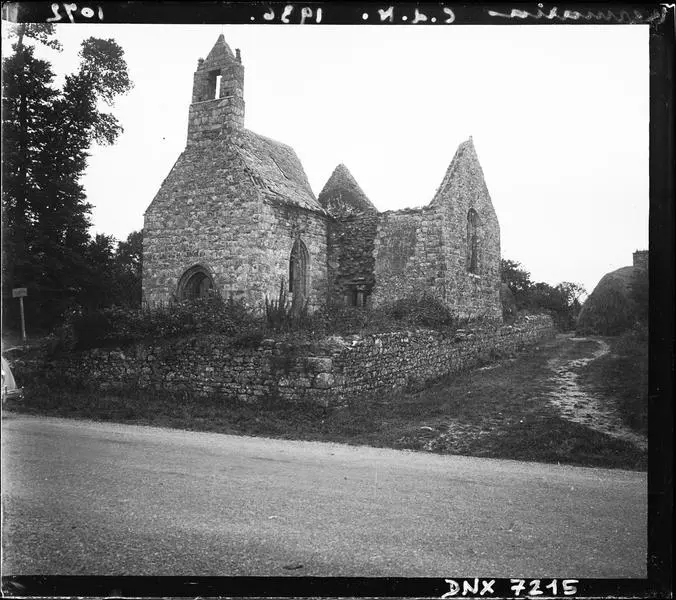 Picture of Remains of the chapel of Kermaria - POP Plateforme Ouverte du Patrimoine / Base Mérimée - © Ministère de la Culture (France), Médiathèque du patrimoine et de la photographie, diffusion RMN-GP