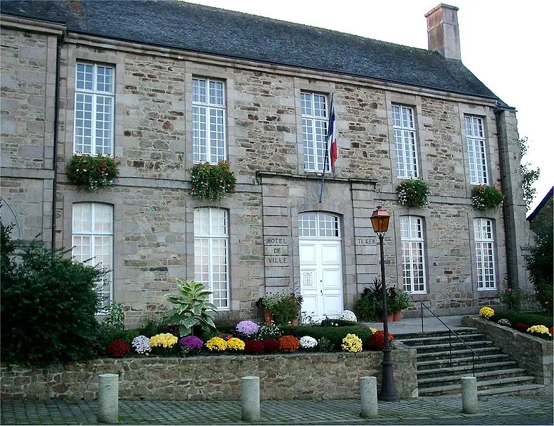Picture of Former bishopric, currently presbytery, town hall and town hall - Brieg - © Creative Commons (https://creativecommons.org/licenses/by-sa/4.0/deed.fr)