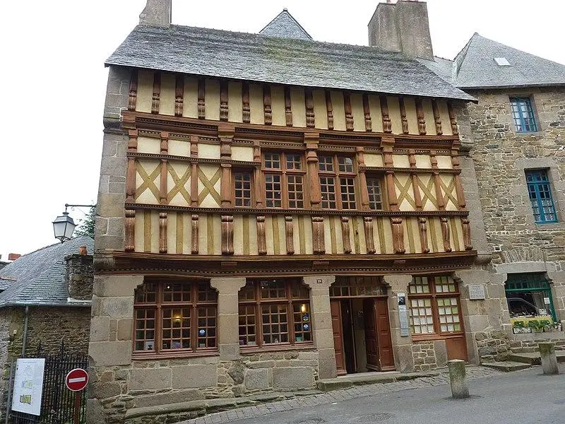 Picture of House of Ernest Renan, Acutement Museum Renan - Moreau.henri - © Creative Commons (https://creativecommons.org/licenses/by-sa/4.0/deed.fr)