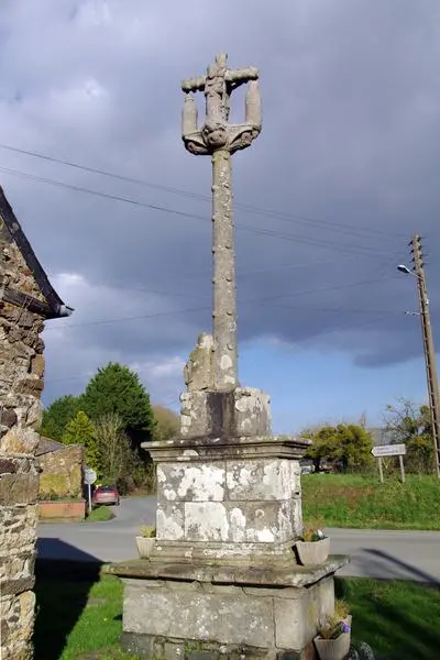 Picture of 18th century cross - Dolly11 - © Creative Commons (https://creativecommons.org/licenses/by-sa/4.0/deed.fr)