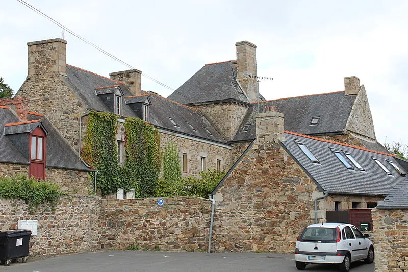 Picture of Manor of Pont-Couennec, or Pont-Gunec - Creasy - © Creative Commons (https://creativecommons.org/licenses/by-sa/4.0/deed.fr)