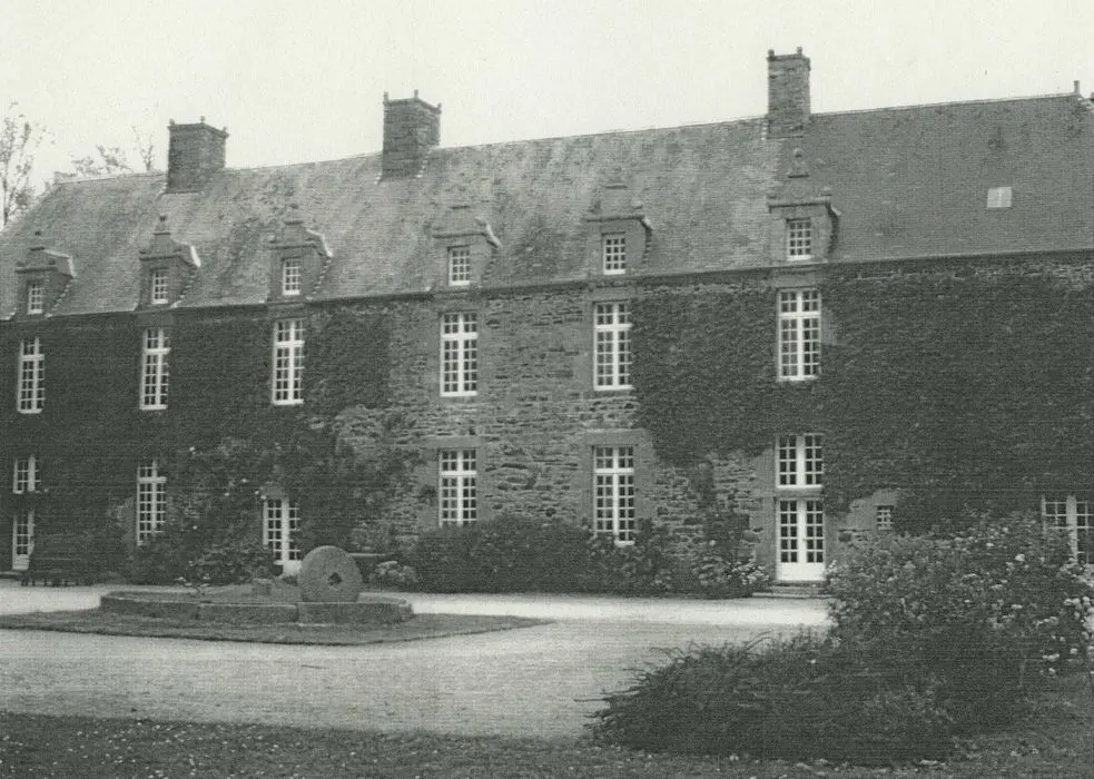 Foto di Château Goëlo - POP Plateforme Ouverte du Patrimoine / Base Mérimée - © Ministère de la Culture (France), Médiathèque du patrimoine et de la photographie, tous droits réservés