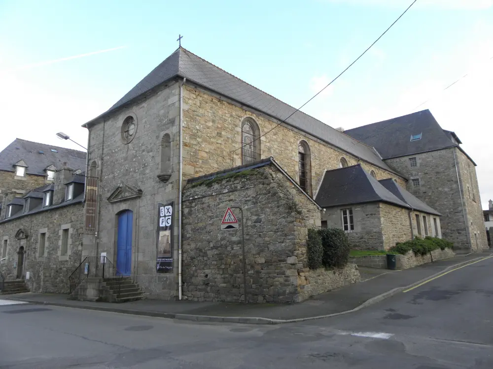 Picture of Pauline Chapel - Sous licence Creative Commons (https://creativecommons.org/licenses/by-sa/4.0/deed.fr) - Par GO69 - © Creative Commons (https://creativecommons.org/licenses/by-sa/4.0/deed.fr)