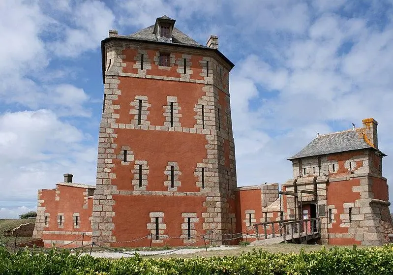 Foto von Vauban Tour - Michael Rapp - © Creative Commons (https://creativecommons.org/licenses/by-sa/4.0/deed.fr)