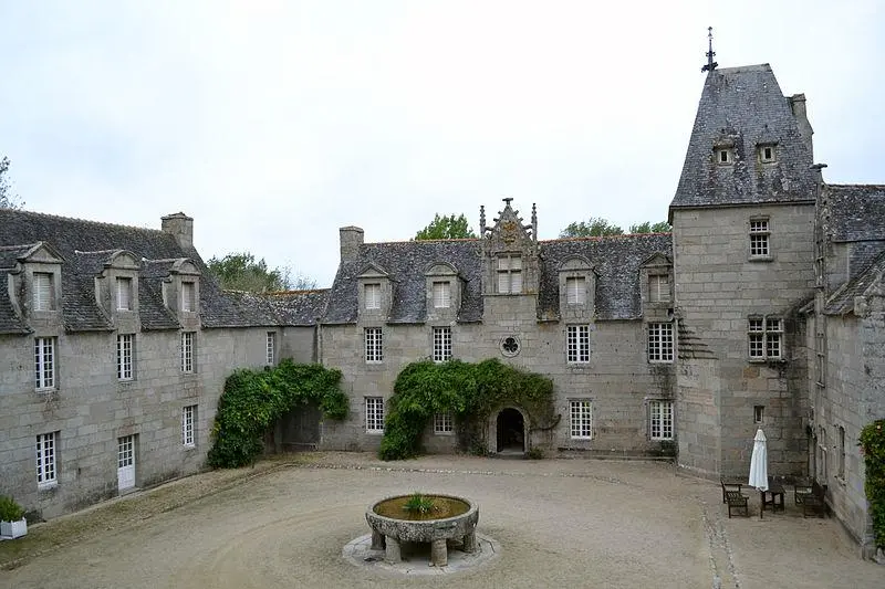 Foto de Tronjoly señorial - Kergourlay - © Creative Commons (https://creativecommons.org/licenses/by-sa/4.0/deed.fr)