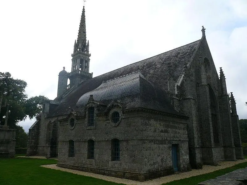 Foto de Notre-Dame de Kerdevot Chapel - Yann Gwilhoù - © Creative Commons (https://creativecommons.org/licenses/by-sa/4.0/deed.fr)