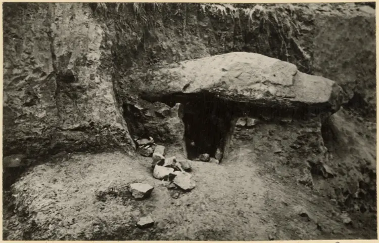 Foto de Goarem-an-dorguenn tumulus - POP Plateforme Ouverte du Patrimoine / Base Mérimée - © Ministère de la Culture (France), Médiathèque du patrimoine et de la photographie, diffusion GrandPalaisRmn Photo