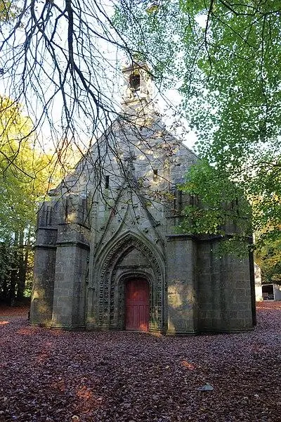 Foto de Cross capilla - Yann Gwilhoù - © Creative Commons (https://creativecommons.org/licenses/by-sa/4.0/deed.fr)