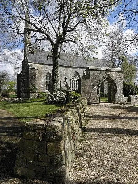 Foto de Capilla de Saint-Germain con el osario y la prueba - GO69 - © Creative Commons (https://creativecommons.org/licenses/by-sa/4.0/deed.fr)